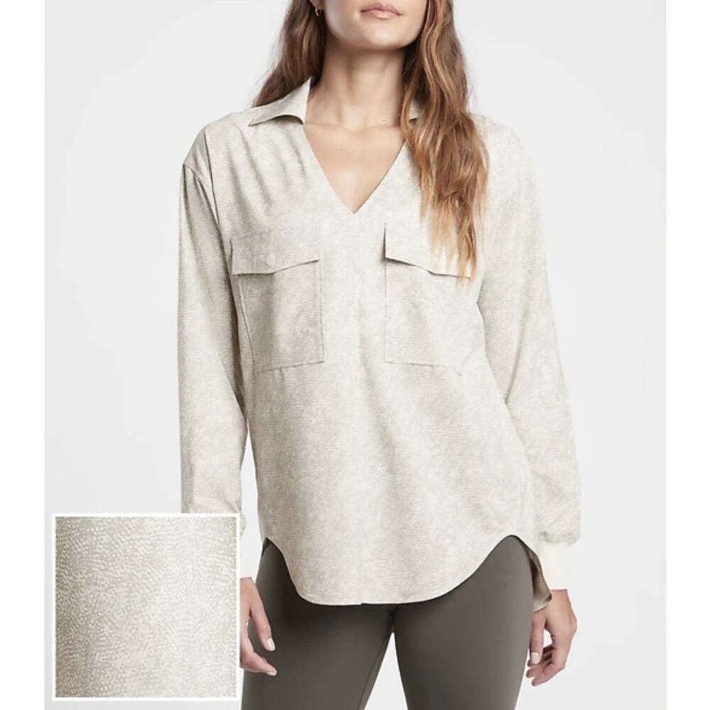 Athleta Zuma Printed Top Long Sleeve Shirt Viper Gray Size S NWT UPF Lightweight